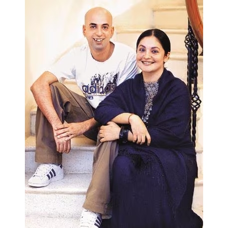 Is Pooja Bhatt Married? Who is Manish Makhija? Dating History, Kids 1 Pooja Bhatt Marriage, Divorce